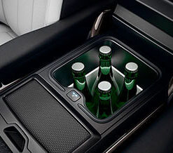 L460 Front centre console refrigerator compartment