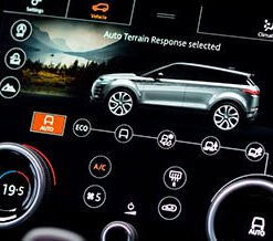 Velar Terrain Response 2 AUTO
